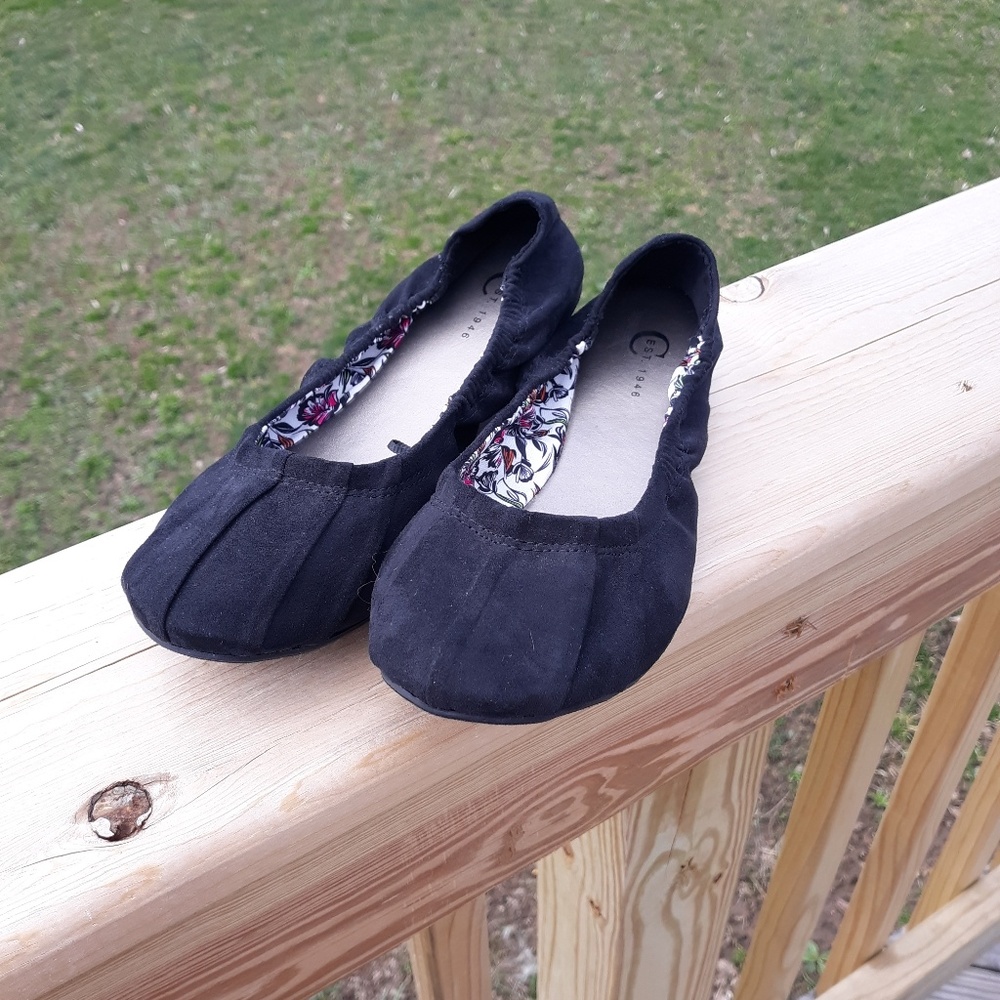 Black flats